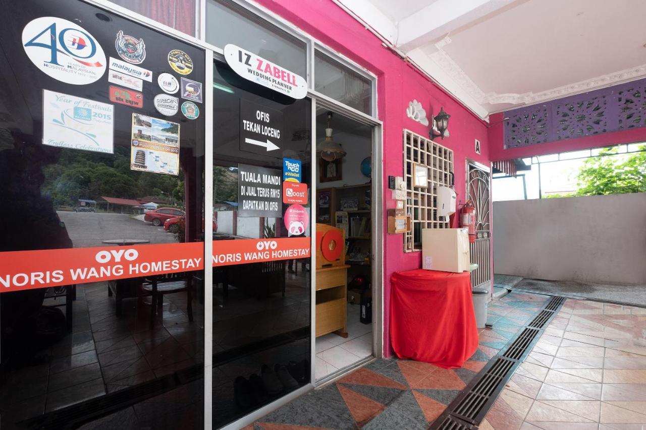 Oyo 89984 Noris Wang Homestay Lumut Kültér fotó