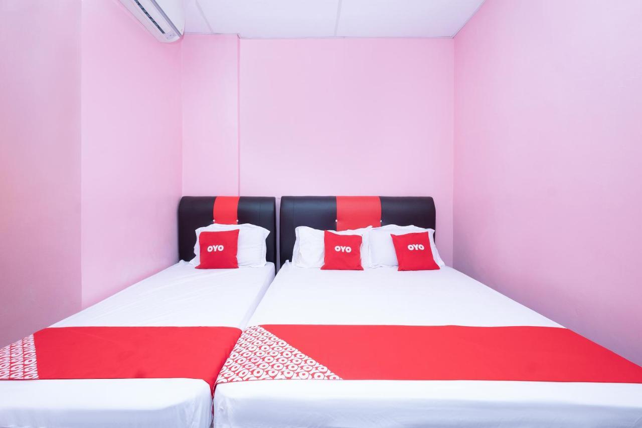 Oyo 89984 Noris Wang Homestay Lumut Kültér fotó