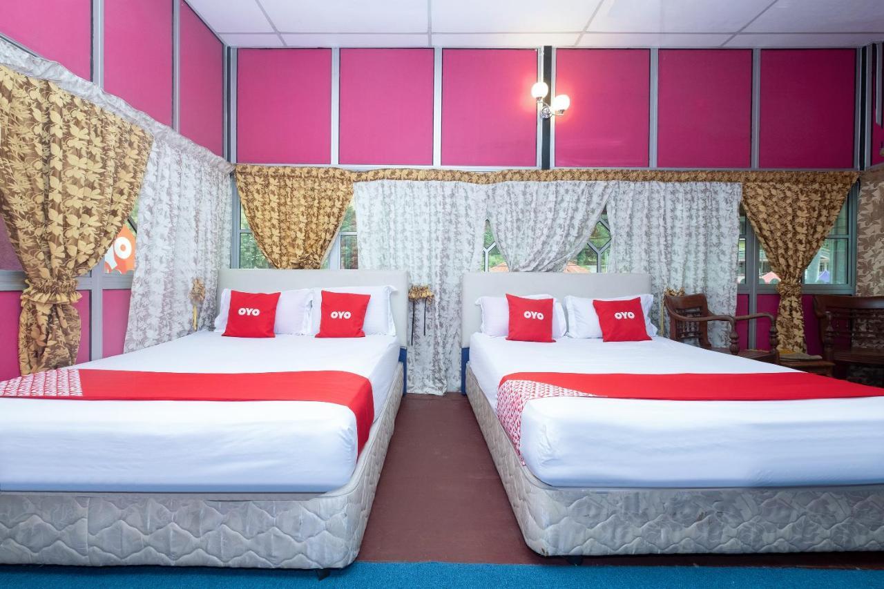 Oyo 89984 Noris Wang Homestay Lumut Kültér fotó