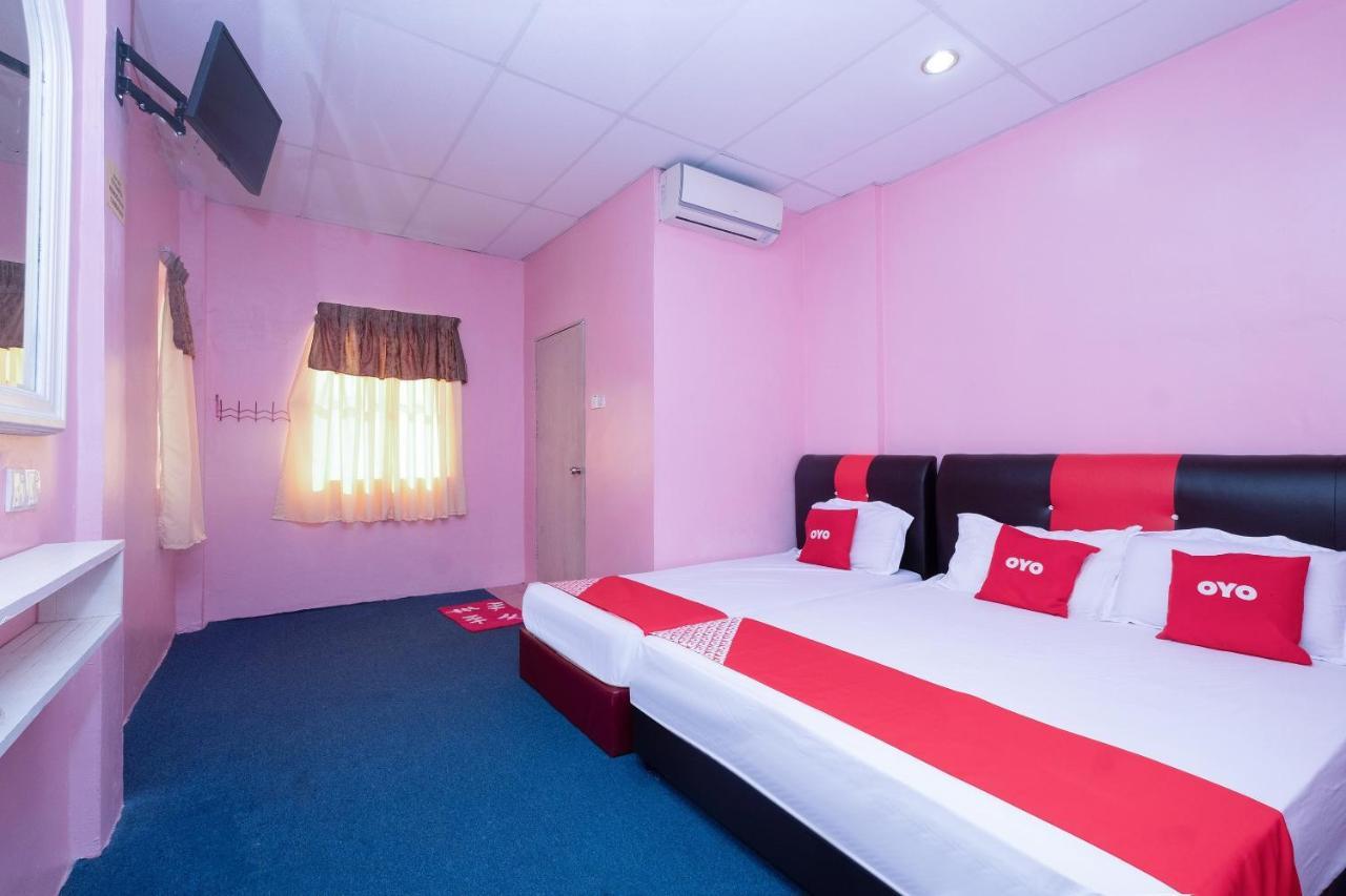 Oyo 89984 Noris Wang Homestay Lumut Kültér fotó