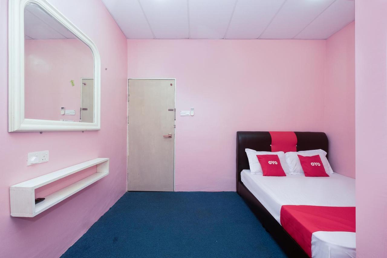 Oyo 89984 Noris Wang Homestay Lumut Kültér fotó